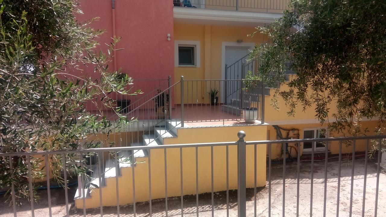 Olive Tree Apartments Parga Bagian luar foto